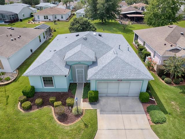 BEAUTIFUL 3 BDRM/2 BTH PROPERTY IN PENNBROOKE FAIRWAYS!