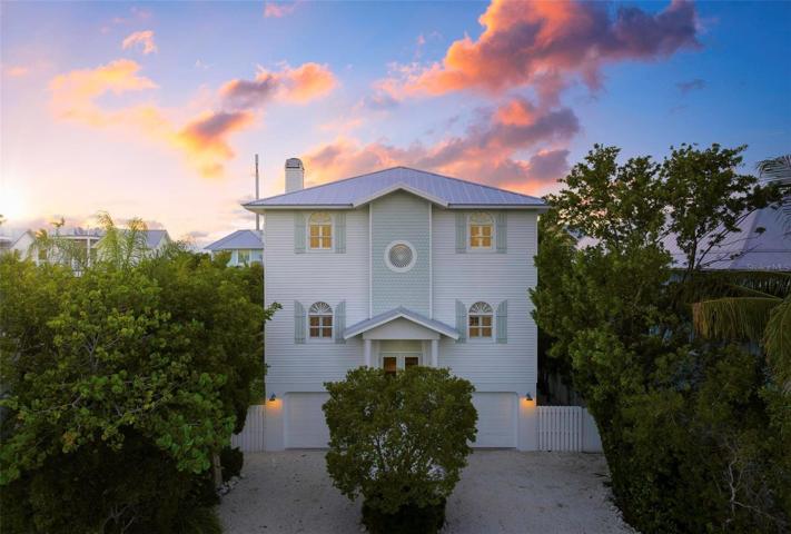 Palm Beach House at 216 Palm Ave!