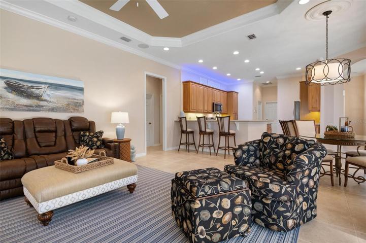 Family room to kitchen and dinette