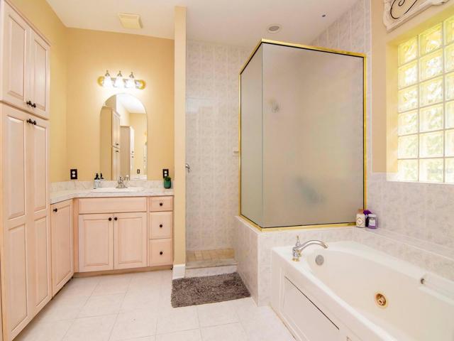 Primary Suite Bathroom