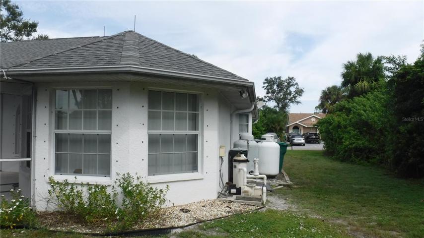 East Side Yard