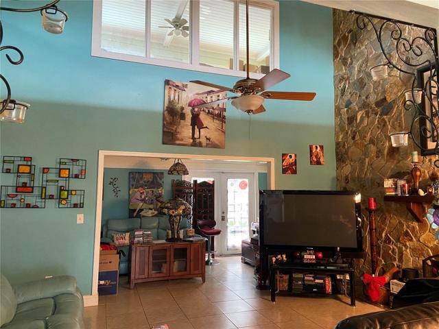 Living Room / Extra Space