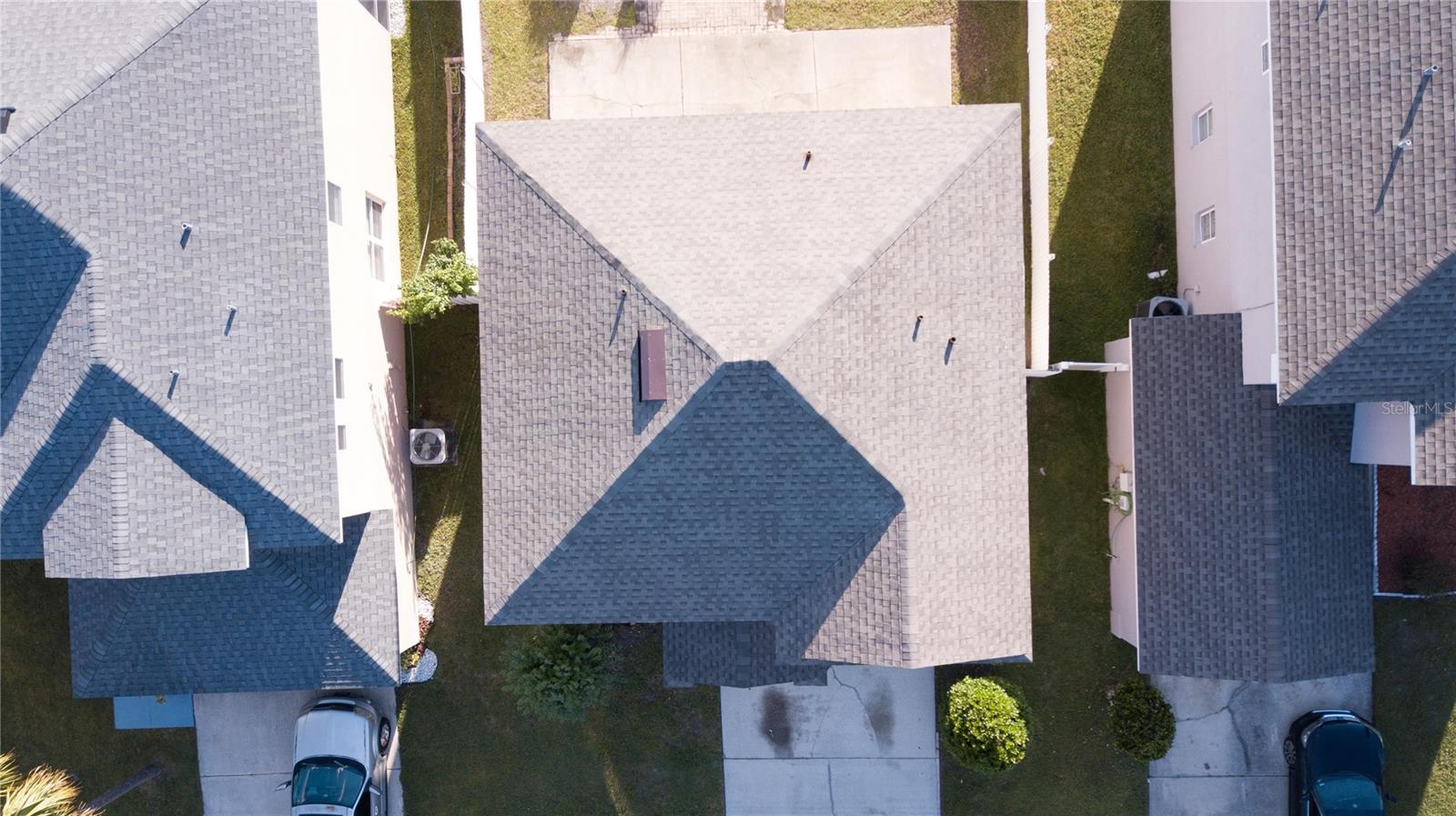NEW ROOF 10/2023
