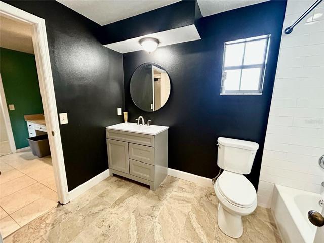 BATHROOM 2ND FLOOR