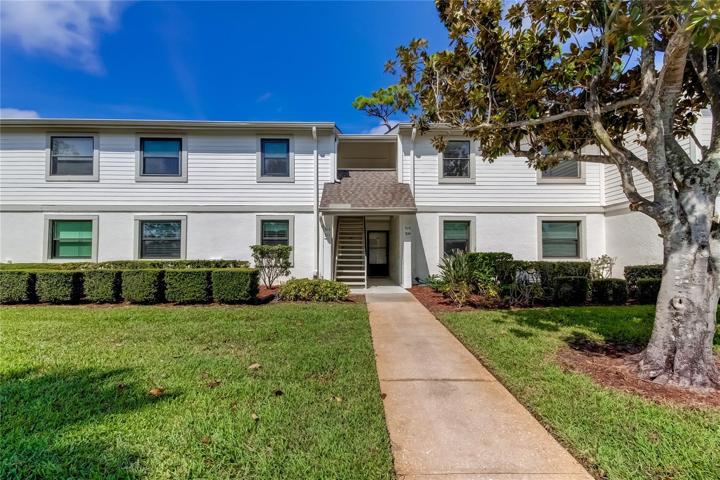 310 Meadow Ln