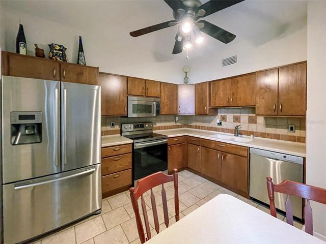 Kitchen with eat-in area