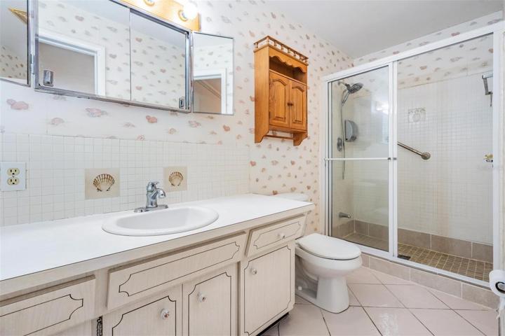 En-Suite Master Bath