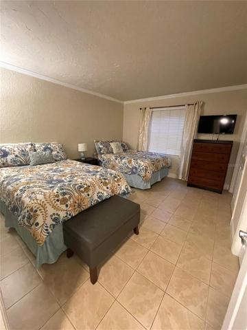 Back bedroom