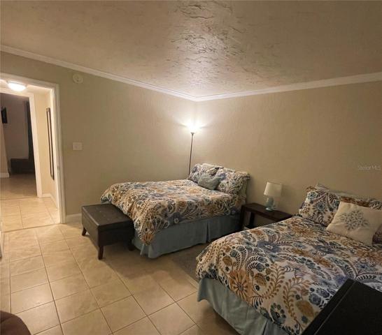 Back bedroom