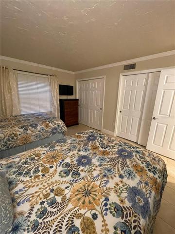 Back bedroom