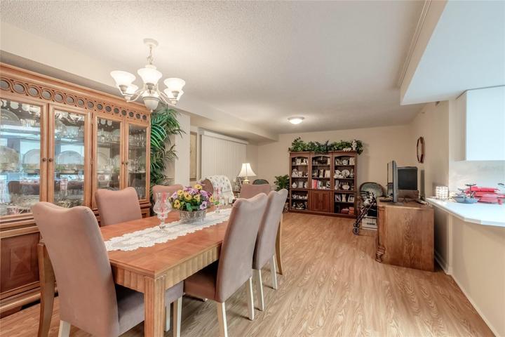 LIVING/DINING