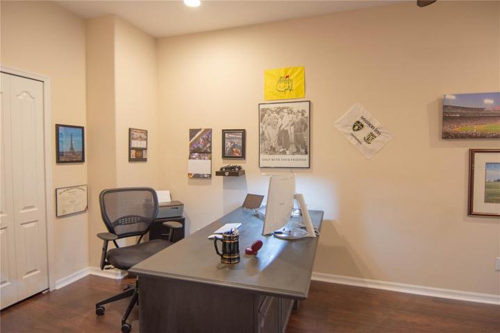 Office / Den / Bedroom 5