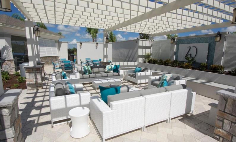 CLUB HOUSE