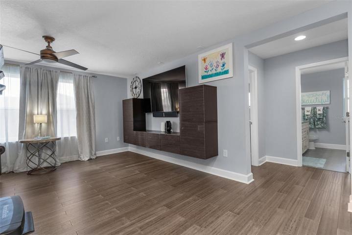 Upstairs Living Area