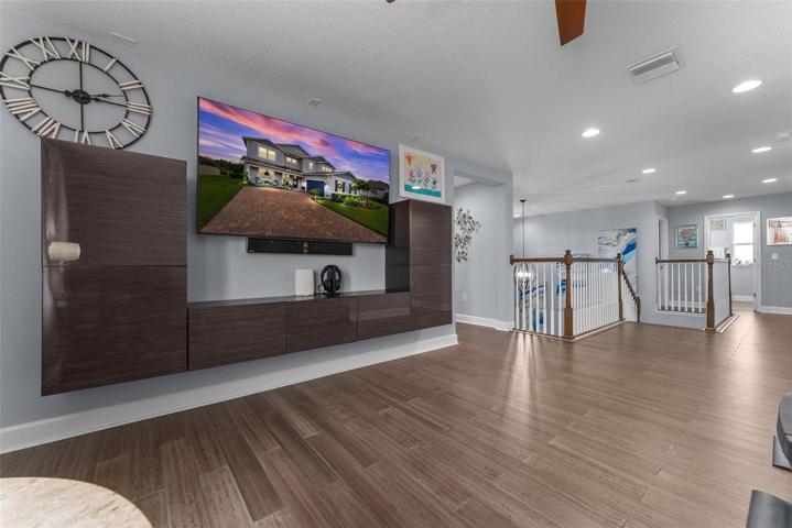 Upstairs Living Area