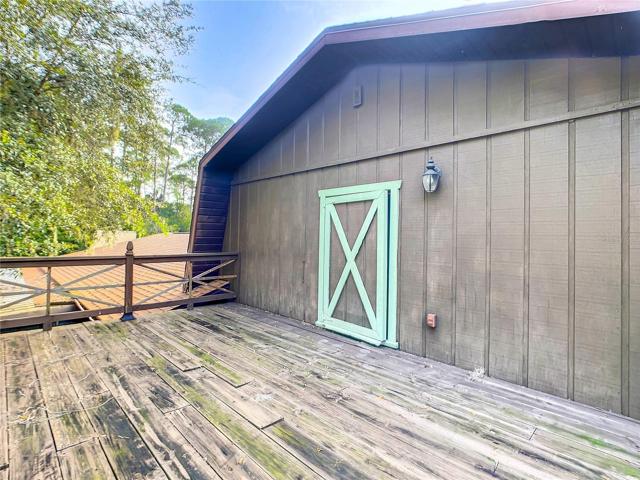 deck off attic