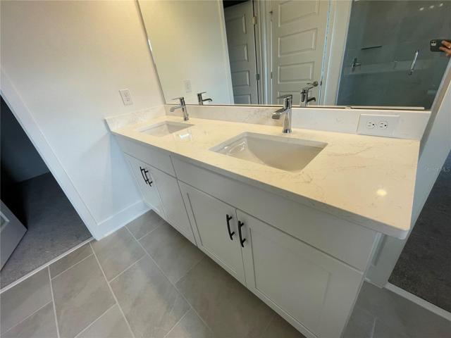 Owner’s Bathroom