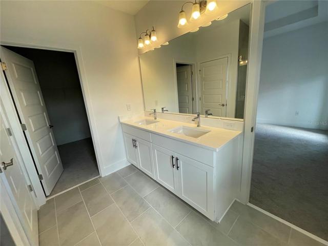 Owner’s Bathroom