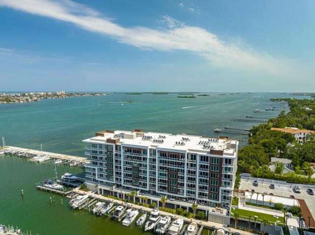 Living on the Water in Beautiful Clearwater can be magical!