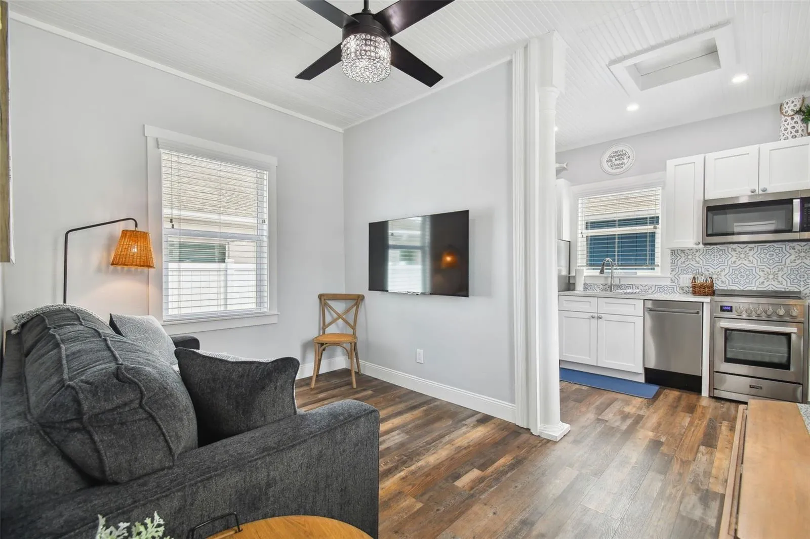Dunedin, Florida 34698, 1 Bedroom Bedrooms, 0 ,2 BathroomsBathrooms,Residential Lease,For Rent,SKINNER,0,U8217238