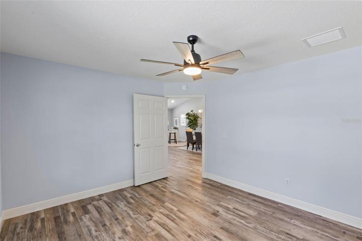 Middle Bedroom