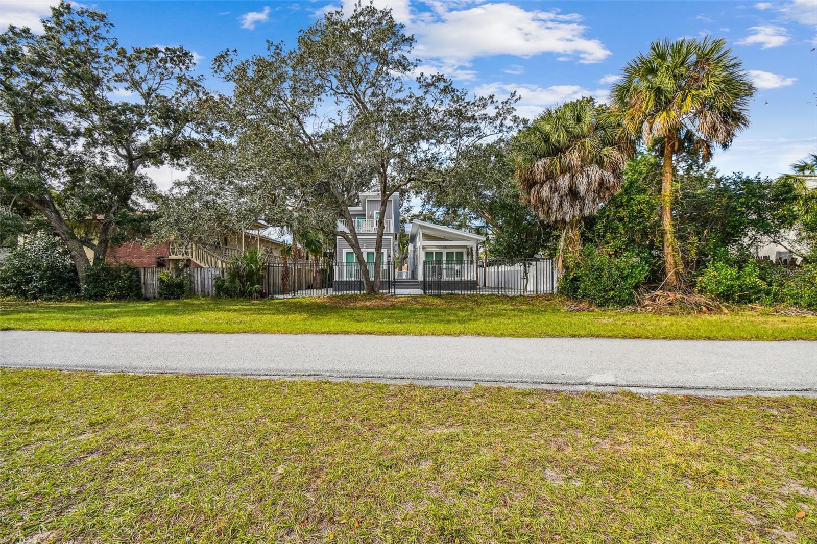 Dunedin, Florida 34698, 1 Bedroom Bedrooms, 0 ,1 BathroomBathrooms,Residential Lease,For Rent,BAYSHORE,0,U8217308