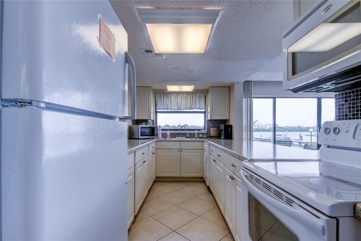 Clubhouse Kitchen