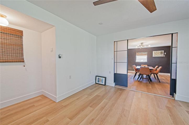 Flex/Bonus room also connects with porch