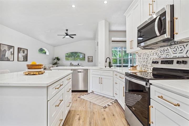 QUARTZ COUNTERTOPS