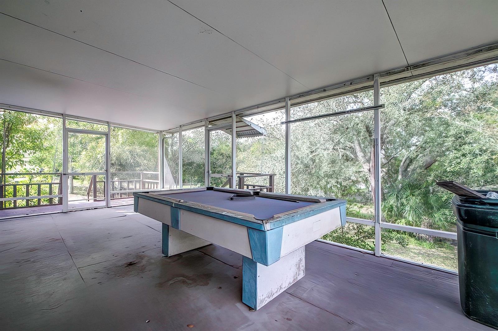 screened porch