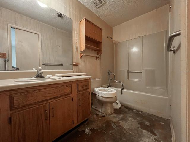 3rd Bath (Downstairs)