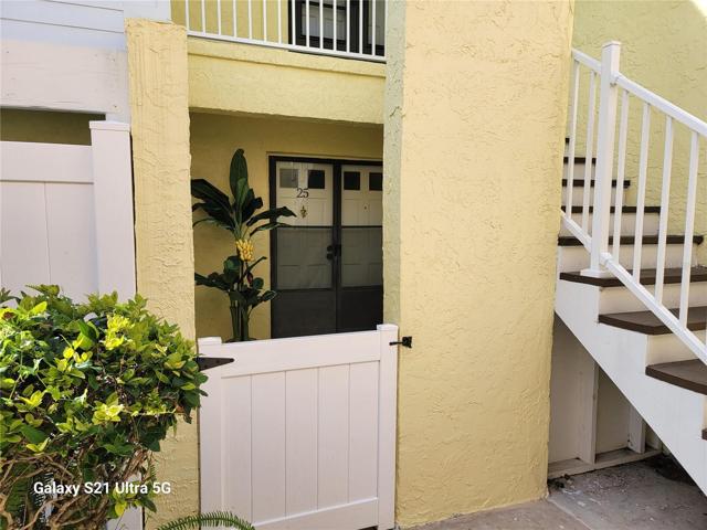 Private courtyard entry
