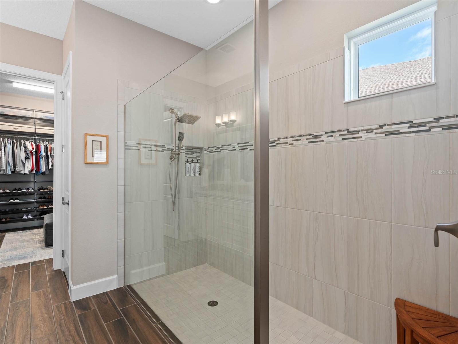 Owners En-Suite Shower with Upgraded Wall and Floor Tile