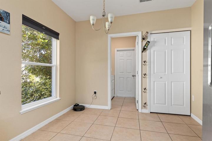 Dining nook