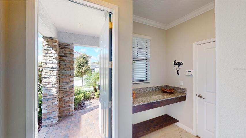 Entry Way / Nook