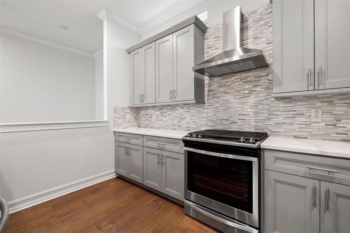 16. Kitchen