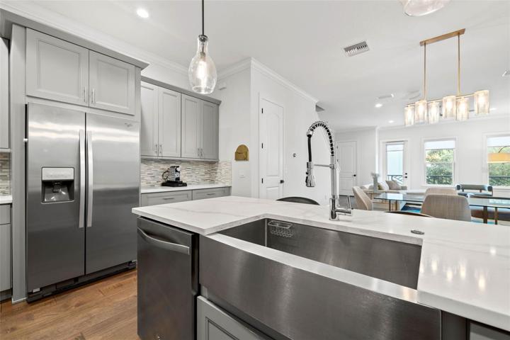 17. Kitchen