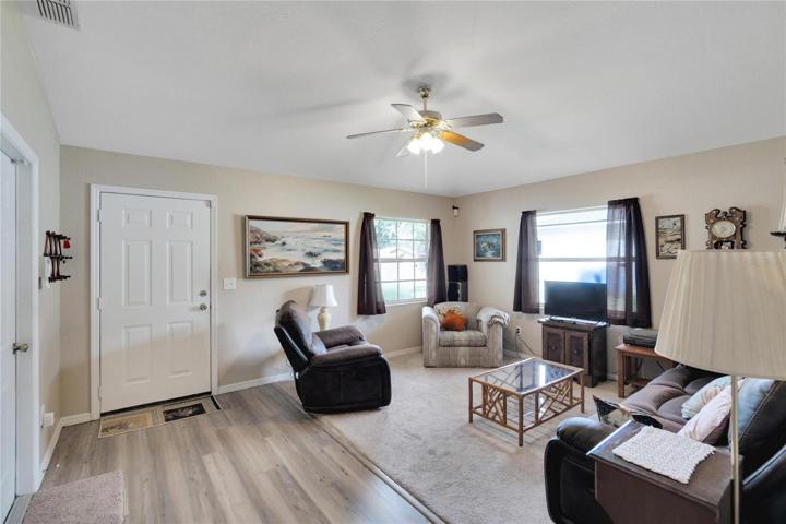 Entrance/Living Room