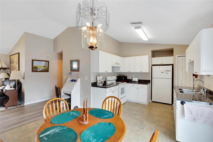 Kitchen/Dining