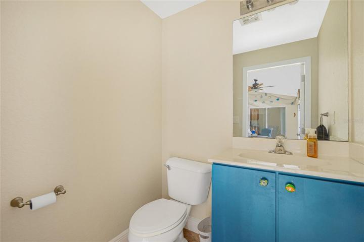 1/2 POOL BATH