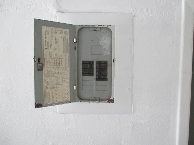 B unit electric panel