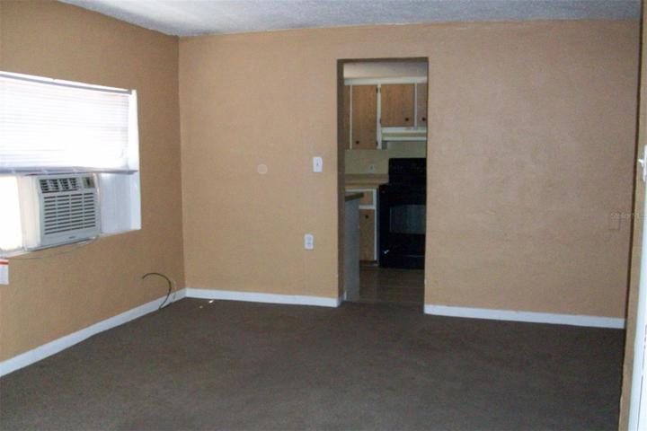C unit living room