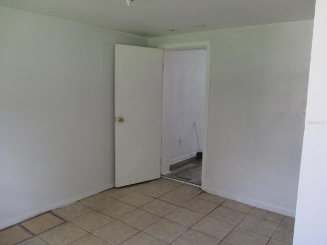 B unit bedroom