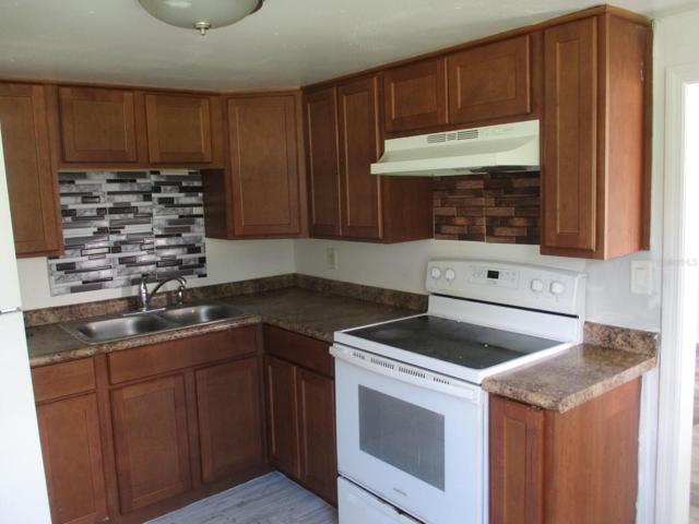 B unit kitchen