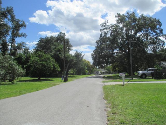 street facing south