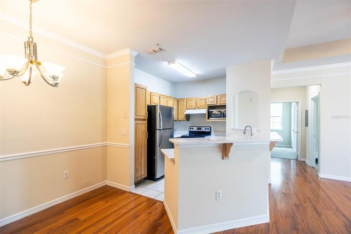 Dining area to the kitchen