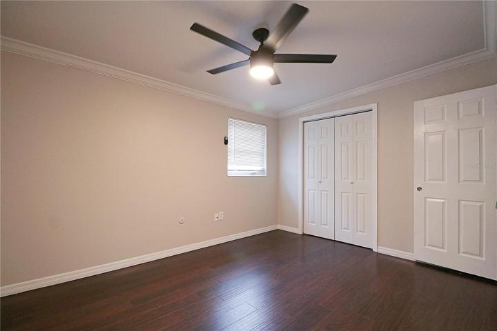 Master bedroom with en suite bath