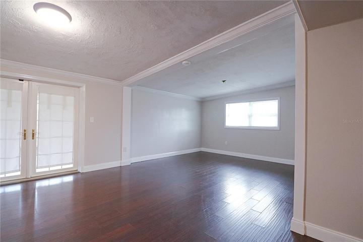 Dining room offer french doors to the lanai