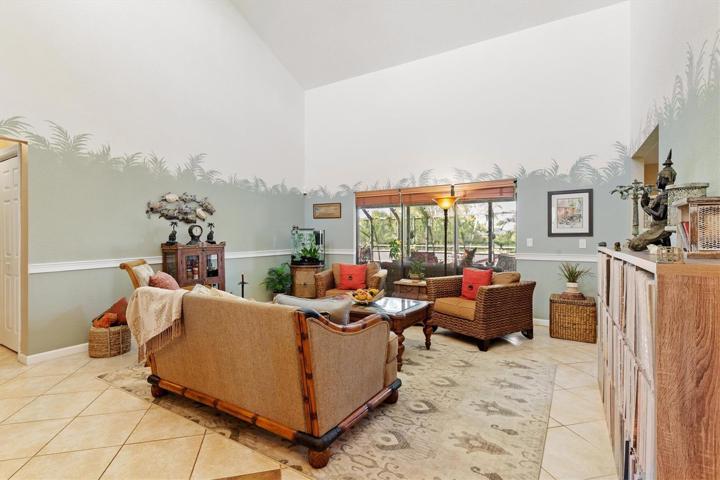 This room gets fantastic natural light.
