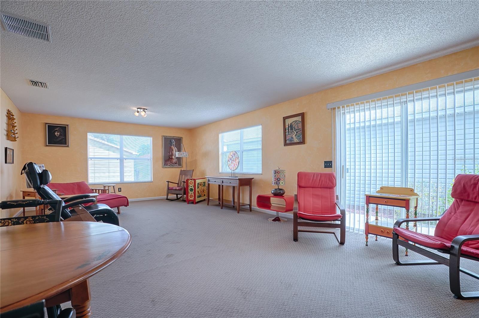 SPACIOUS OPEN FLOOR PLAN